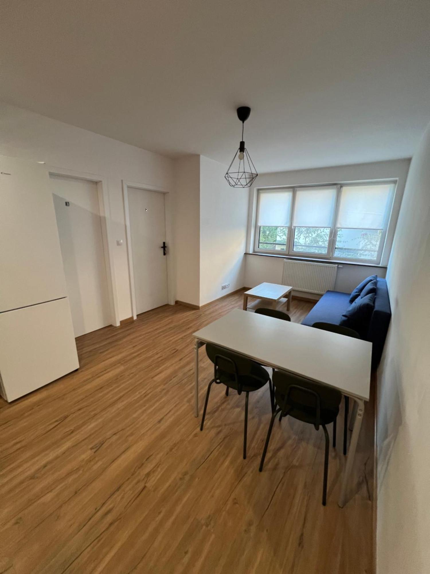 Appartement Budget 2 #self Check-in Warschau
